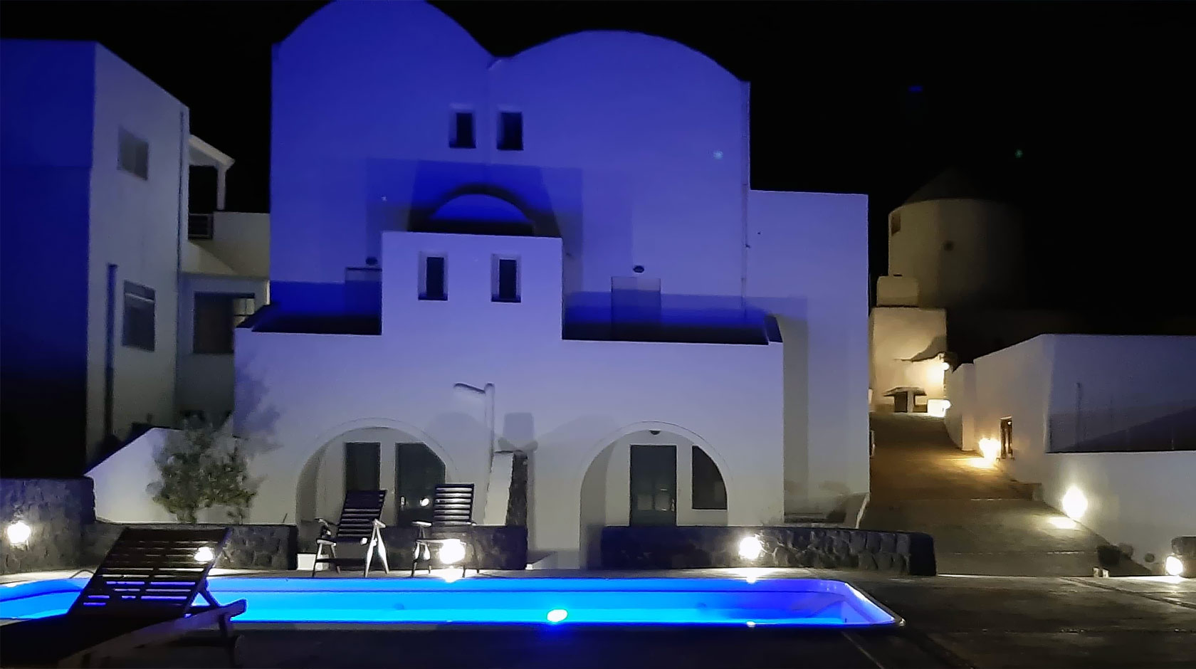 Oia Santorini Apartments & Studios - Pool View