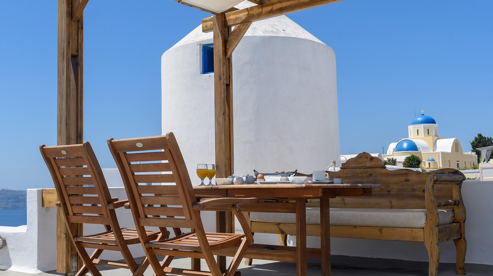 Oia Santorini Apartments & Studios